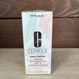 Clinique Even Better Makeup Broad Spectrum SPF 15 - CN 70 Vanilla